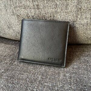 Coach Double Billfold Wallet F75084 Black Calf Leather Men’s Wallet NWT